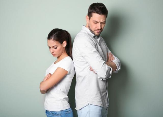 Modern Dating Issues That Create Silent Distance in Love