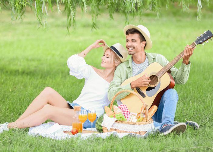 Romantic Picnic Spots That Feel Straight Out of a Movie
