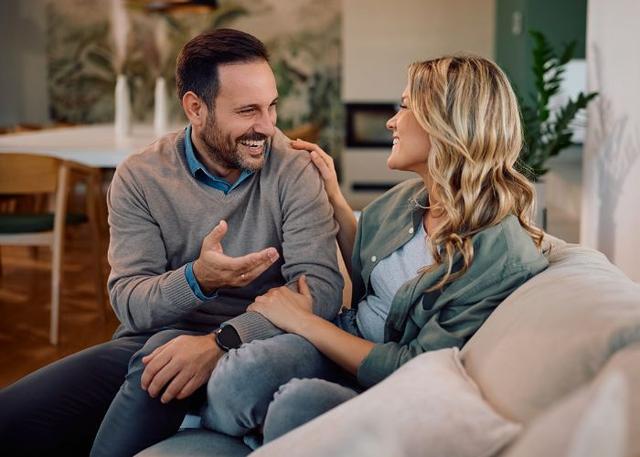 Good Flirty Conversation Starters to Break the Ice with Style