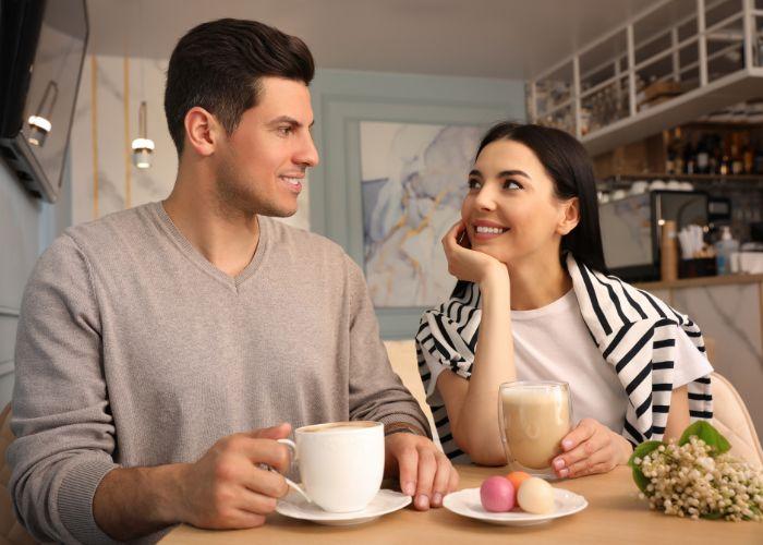 How to Deal with Awkward Silences on a First Date