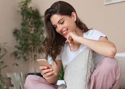 Texting Games for Couples to Play When You Miss Each Other